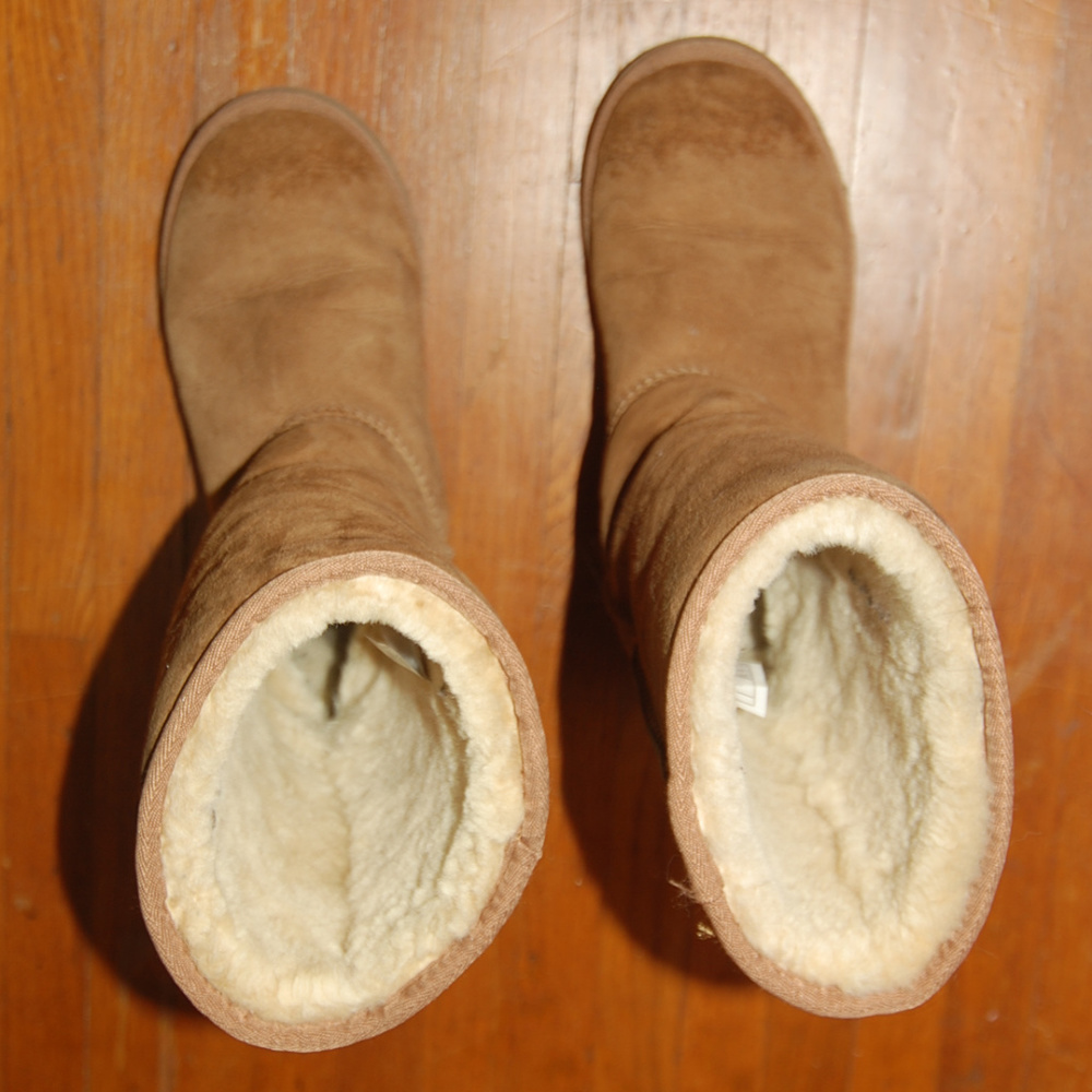 Authentic UGG Classic Tall Boot Chestnut UK 4 Y